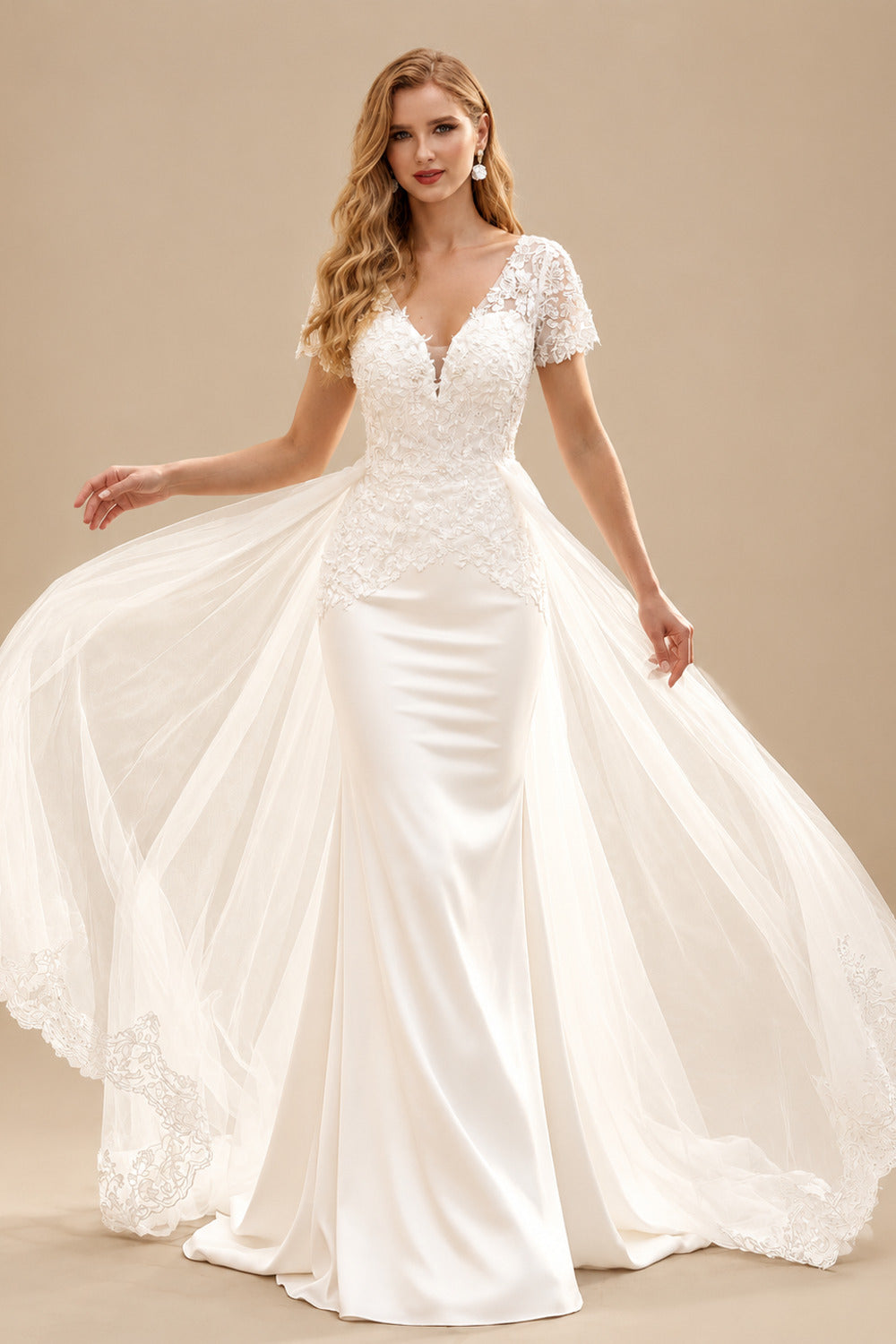 Rutipo Ivory Luxury Lace Mermaid Wedding Dresses With V-Neck