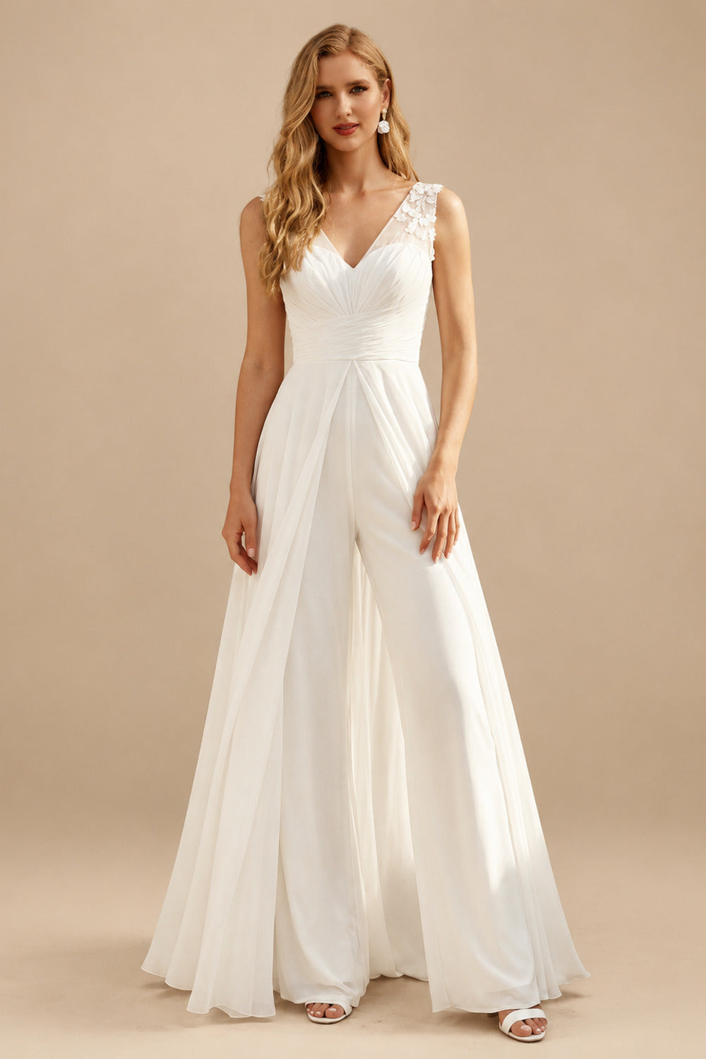 Rutipo Ivory Jumpsuit/Pantsuit V-Neck Chiffon Wedding Dresses With Appliques Lace