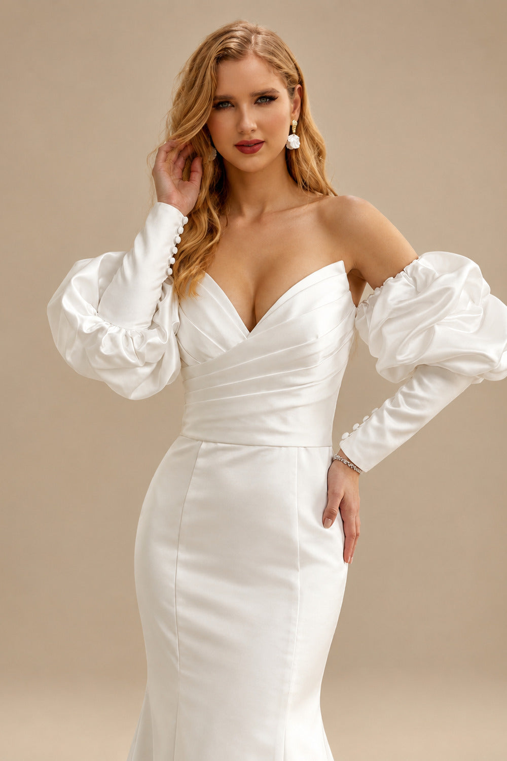 Rutipo Ivory Trumpet/Mermaid Elegant Long Sleeves Court Train Satin Wedding Dresses