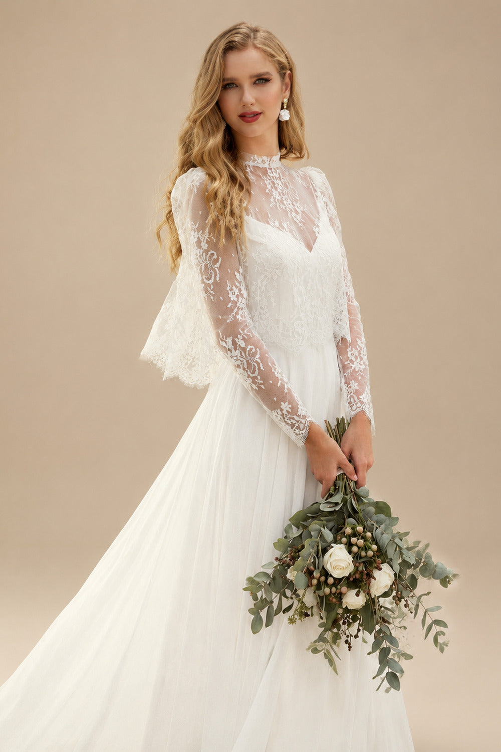 Rutipo Ivory Beach/Boho Long Sleeves Sweep Train Chiffon Wedding Dresses With Lace
