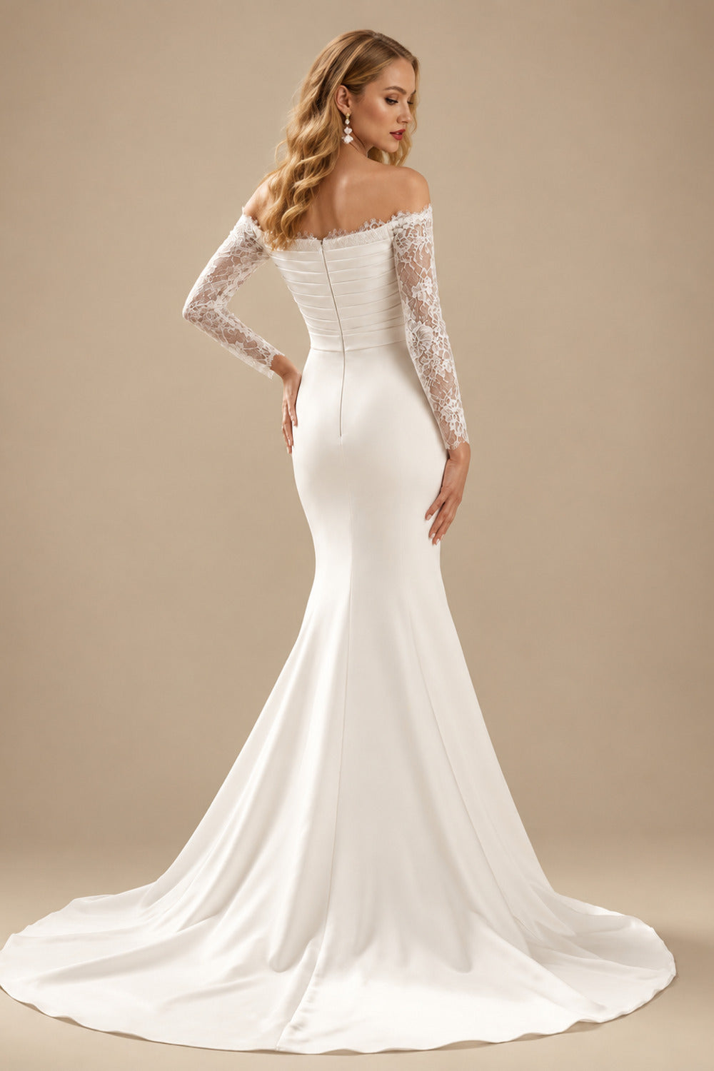 Rutipo Ivory Trumpet/Mermaid Strapless Long Sleeves Satin Wedding Dresses With Lace