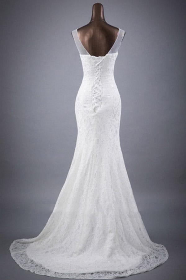 Vestido de Noiva com Decote Canoa, Aplicações em Renda e Saia Trompete/Sereia