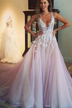 Robe longue de mariage/soirée à encolure en V avec applications