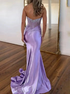 Serin | Vestido largo de fiesta morado sin tirantes estilo sirena de satén con abalorios