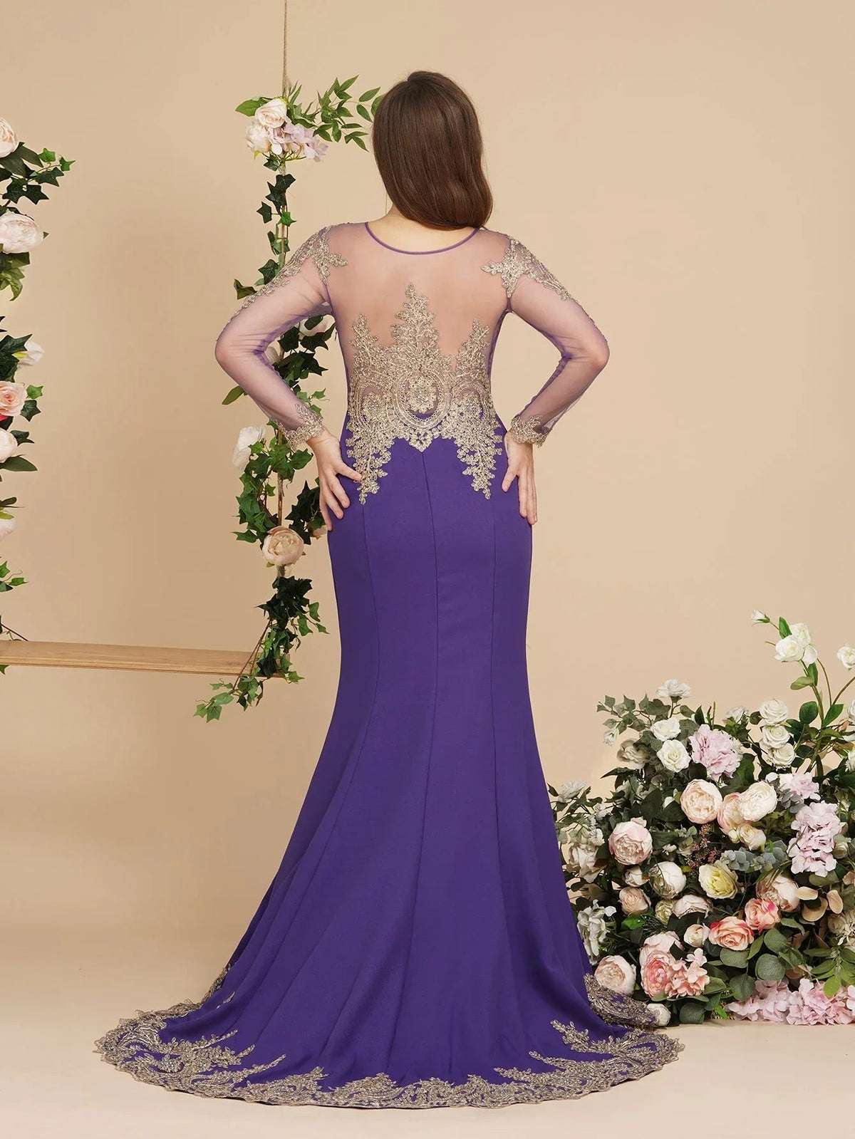Vestidos de Baile Sereia com Aplicações de Renda Sexy e Mangas Compridas