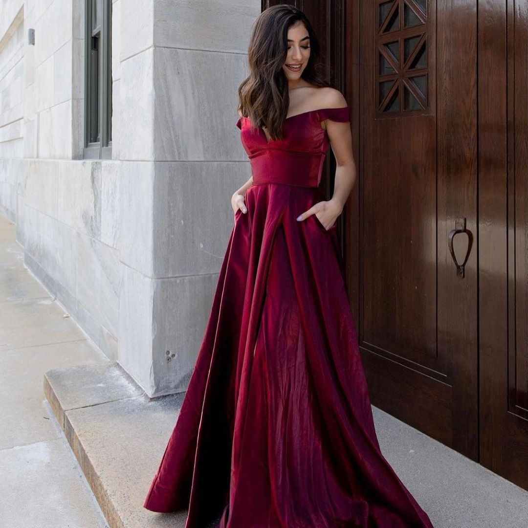 Robe de bal longue sexy en velours, coupe évasée, col en V, épaules dénudées, dos nu avec poches