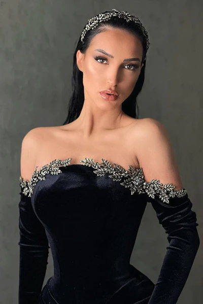 Sexy Long Black Off-the-shoulder Long Sleeves Mermaid Prom Dress With Slit