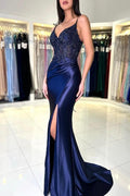Robe de bal longue bleu marine sexy en dentelle, coupe sirène, col en V, bretelles fines, avec fente