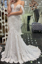 Robes de mariée sexy sirène longues jusqu'au sol en dentelle, sans manches et décolletées épaules, avec traîne brosse