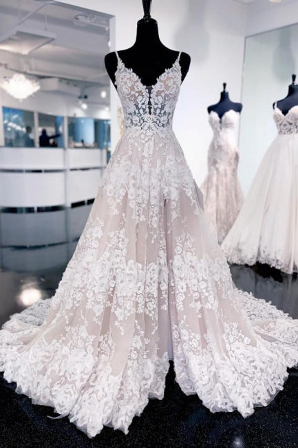 Vestidos de Noiva Sexy com Alças Finas, Sem Mangas, Corte em A, Renda, Costas Descobertas e Cauda