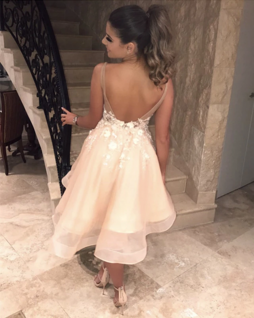 Robe de bal d'accueil à fines bretelles sexy et col en V | Robe courte d'accueil élégante avec fleurs en appliqué