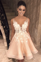 Robe de bal d'accueil à fines bretelles sexy et col en V | Robe courte d'accueil élégante avec fleurs en appliqué