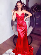 Sheath/Column Silk like Satin Spaghetti Straps Sleeveless Applique Prom Dresses