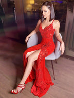 Sheath/Column Stretch Crepe V-neck Sleeveless Sequin Prom Dresses