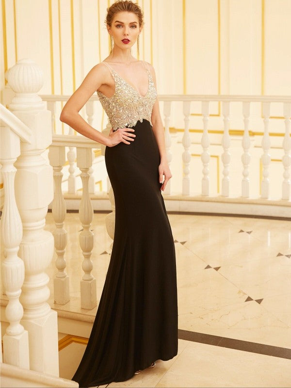 Robe de bal moulante/col en V sans manches en spandex ornée de perles