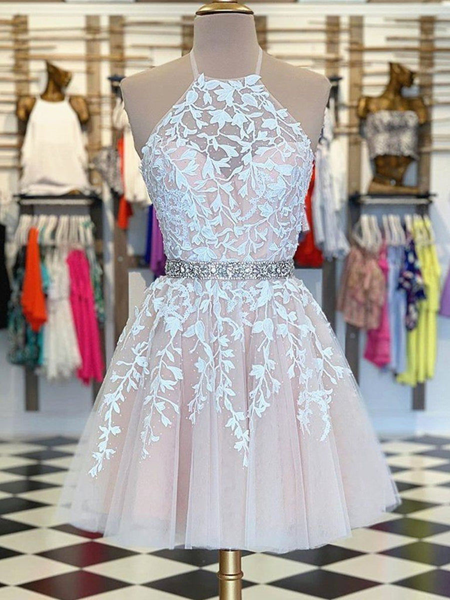 Robes courtes trapèze à col licou en dentelle et tulle dos nu pour bal de fin d'année