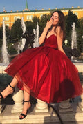 Robe de bal courte en organza bordeaux à encolure cœur et taille évasée