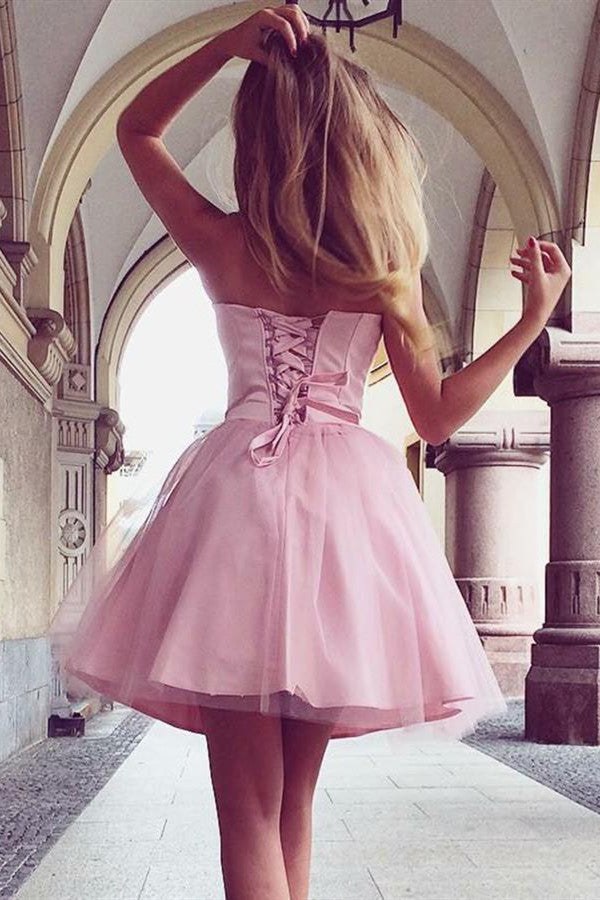Abito corto rosa senza spalline a linea ad A con scollo a cuore per il ritorno a casa