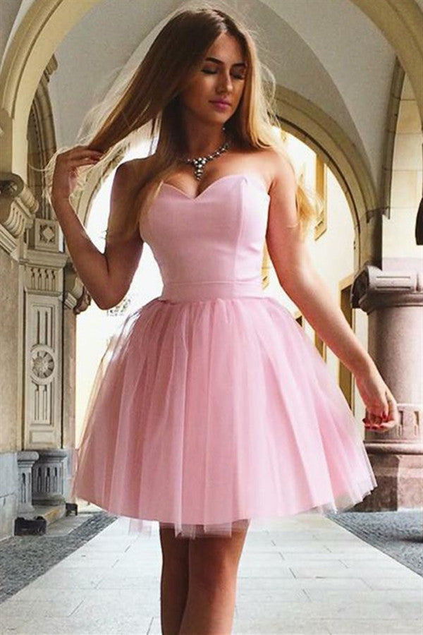 Abito corto rosa senza spalline a linea ad A con scollo a cuore per il ritorno a casa