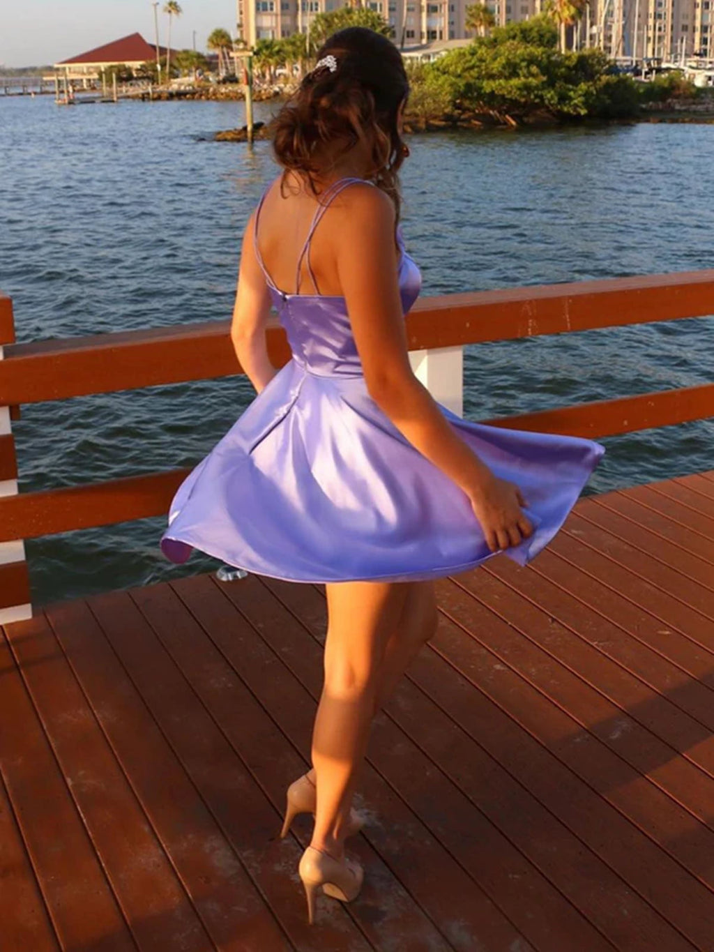 Robe de bal courte en satin lilas, ligne A, col en V, avec poches, robes de retour à la maison