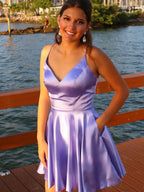 Robe de bal courte en satin lilas, ligne A, col en V, avec poches, robes de retour à la maison