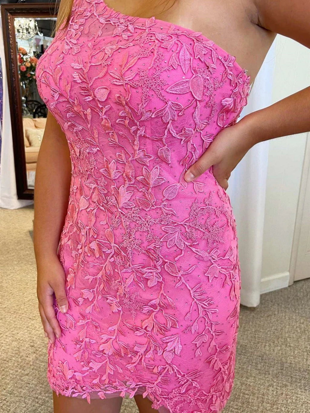 Abiti da sera rosa con pizzo, monospalla e coda di sirena, abiti rosa per il ritorno a casa