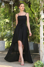 Robes de bal simples noires à bretelles fines spaghetti sans manches en ligne A