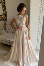 Vestidos de Noiva Simples Longos em Linha A com Renda de Cetim Elástico e Pedraria