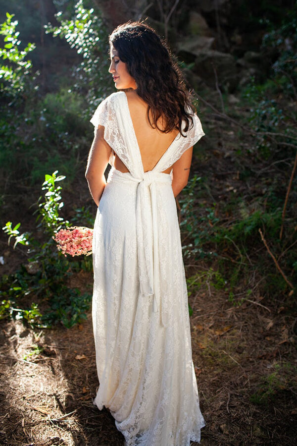 Robe de mariée simple longue en ligne A, dos ouvert, sans manches, col en V en dentelle