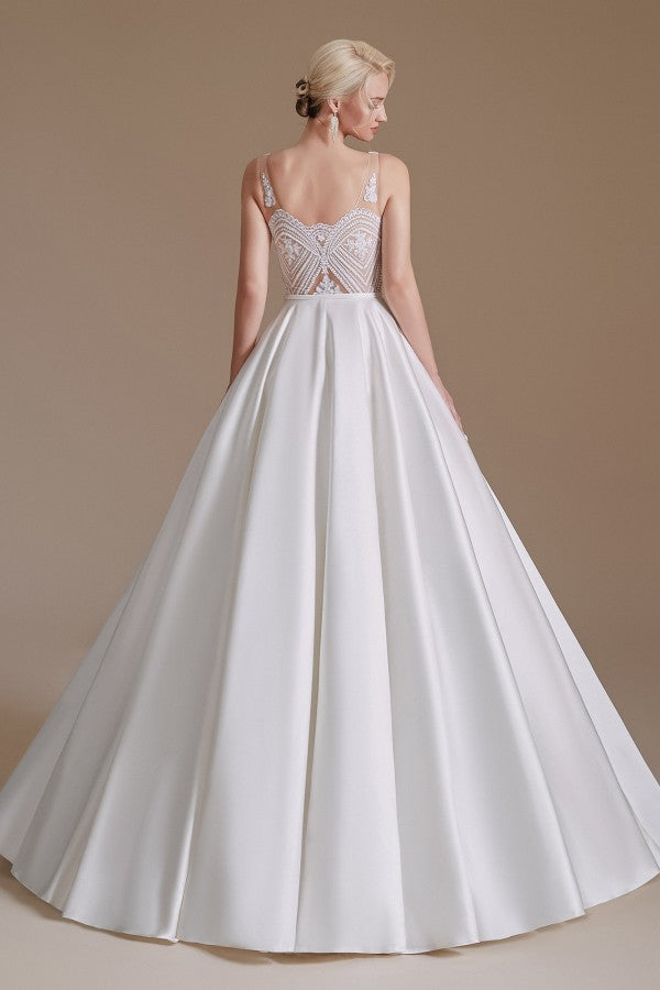 Vestido de Noiva Simples Longo em Cetim com Decote em V e Aplicações de Renda em Corte A