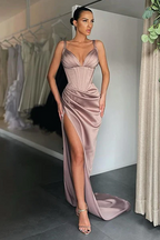 Vestido Simples Longo de Sereia com Decote em V e Sem Mangas para Baile com Fenda