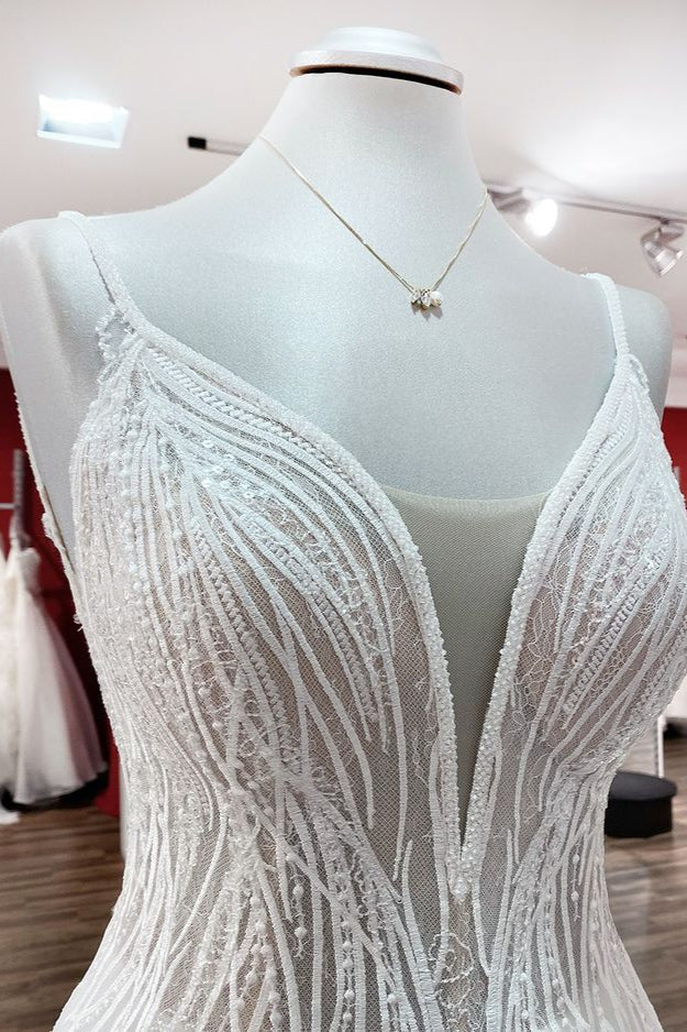 Abito da sposa semplice lungo con scollo a V, paillettes, volant, linea a trapezio, tulle e schiena scoperta