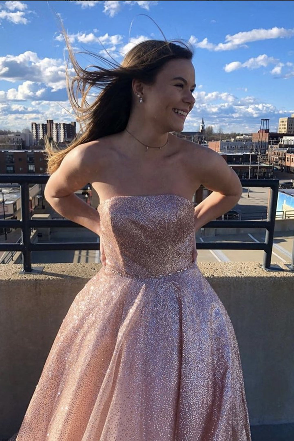 Robes de bal longues roses simples en tulle pailleté sans bretelles, coupe évasée