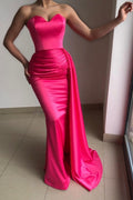 Robe de bal rose simple, sans bretelles ni manches, sirène, élastique, satin tissé avec volants