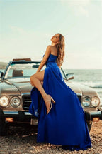 Vestidos de baile simples azul real compridos em linha A sem mangas com racha