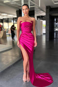 Schlichtes, ärmelloses, sexy Meerjungfrau-Ballkleid aus Satin mit Schlitz vorne