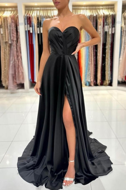 Vestidos de Cetim Simples com Decote Coração Pretos Vestidos Longos de Baile com Fenda