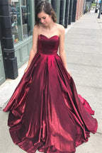 Robe de bal bordeaux longue élégante en ligne A, sans manches, à décolleté cœur