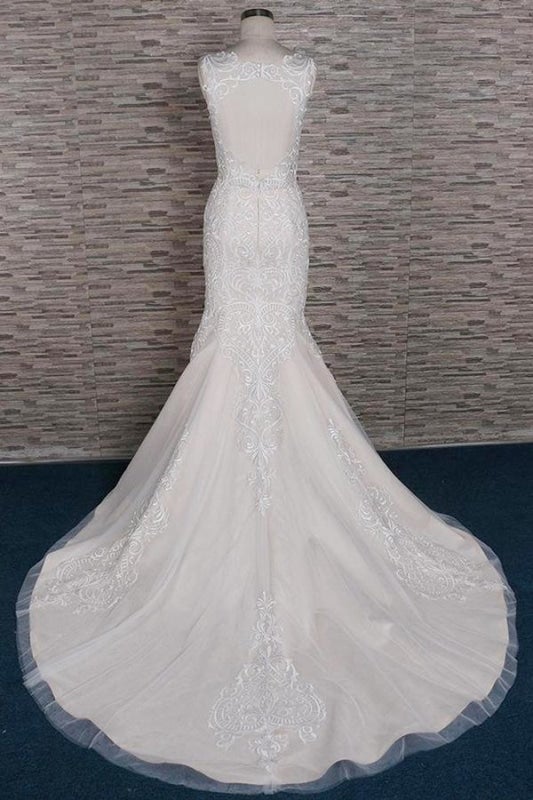 Abiti da sposa eleganti con scollo quadrato liscio e applicazioni, graziosa sirena