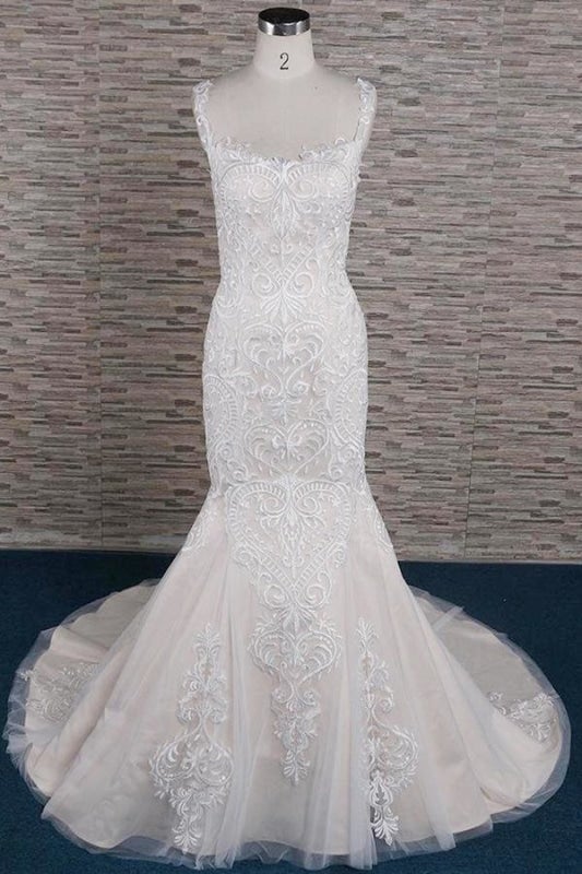 Abiti da sposa eleganti con scollo quadrato liscio e applicazioni, graziosa sirena