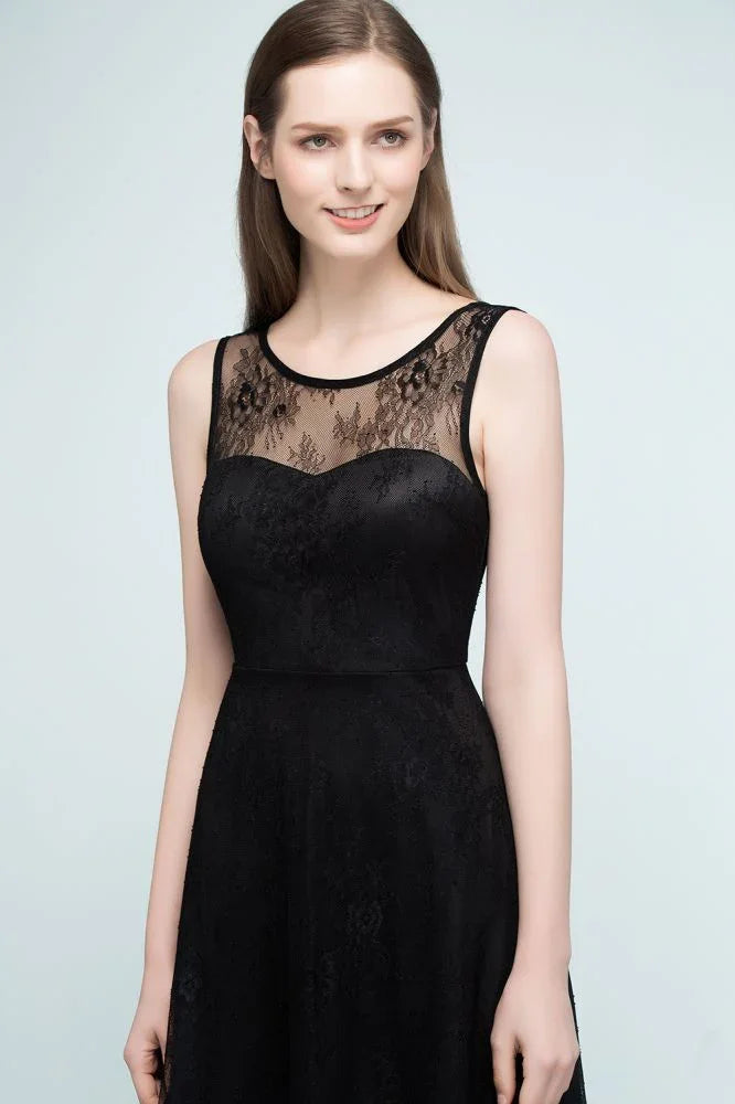 Sleeveless Lace A-line Knee Length Bridesmaid Dresses