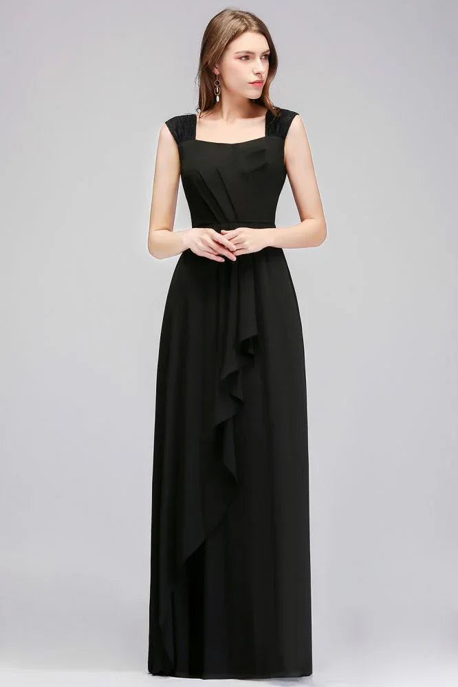 Vestidos de Dama de Honra Pretos em Chiffon com Folhos e Sem Mangas