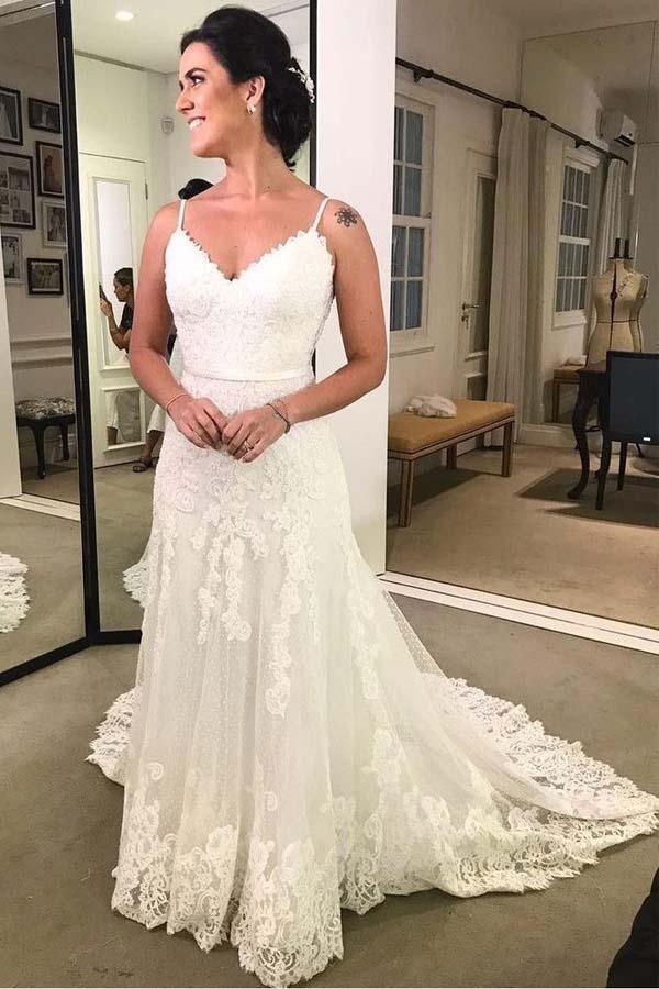 Spaghettiträger Bedrucktes rückenfreies Strand-Brautkleid aus Spitze mit Schärpe