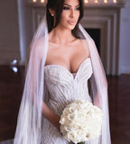 Abito da sposa sirena con scollo a cuore senza spalline, applicazioni di perline, tulle, abbigliamento nuziale