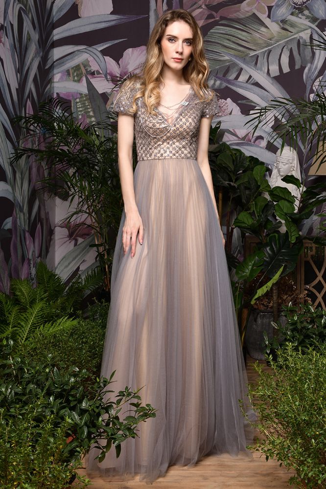 Impresionante vestido de noche largo Aline de quinceañera con mangas cortas