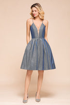 Ravissante robe mini de fête en soie éclatante à double encolure en V, sans manches, robe de bal de fin d'année