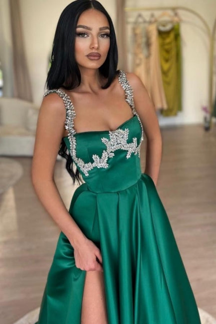Éblouissante robe de bal longue vert foncé en satin, sans manches, en forme de A, ornée de strass, avec fente