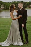 Robe de bal longue argentée éblouissante en ligne A, plissée, dos nu, sexy avec strass