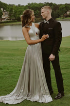 Robe de bal longue argentée éblouissante en ligne A, plissée, dos nu, sexy avec strass
