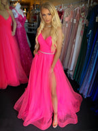 Vestidos longos de baile em tule, elegantes, corte em A, decote em V, costas descobertas, com racha na perna
